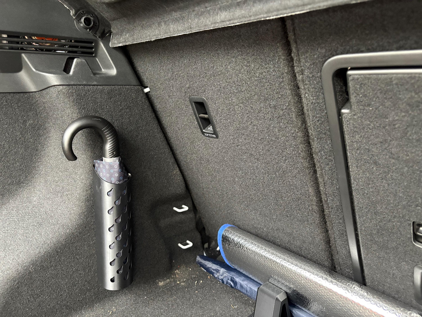 Car Trunk Umbrella Holder: Universal Fit, Strong Velcro