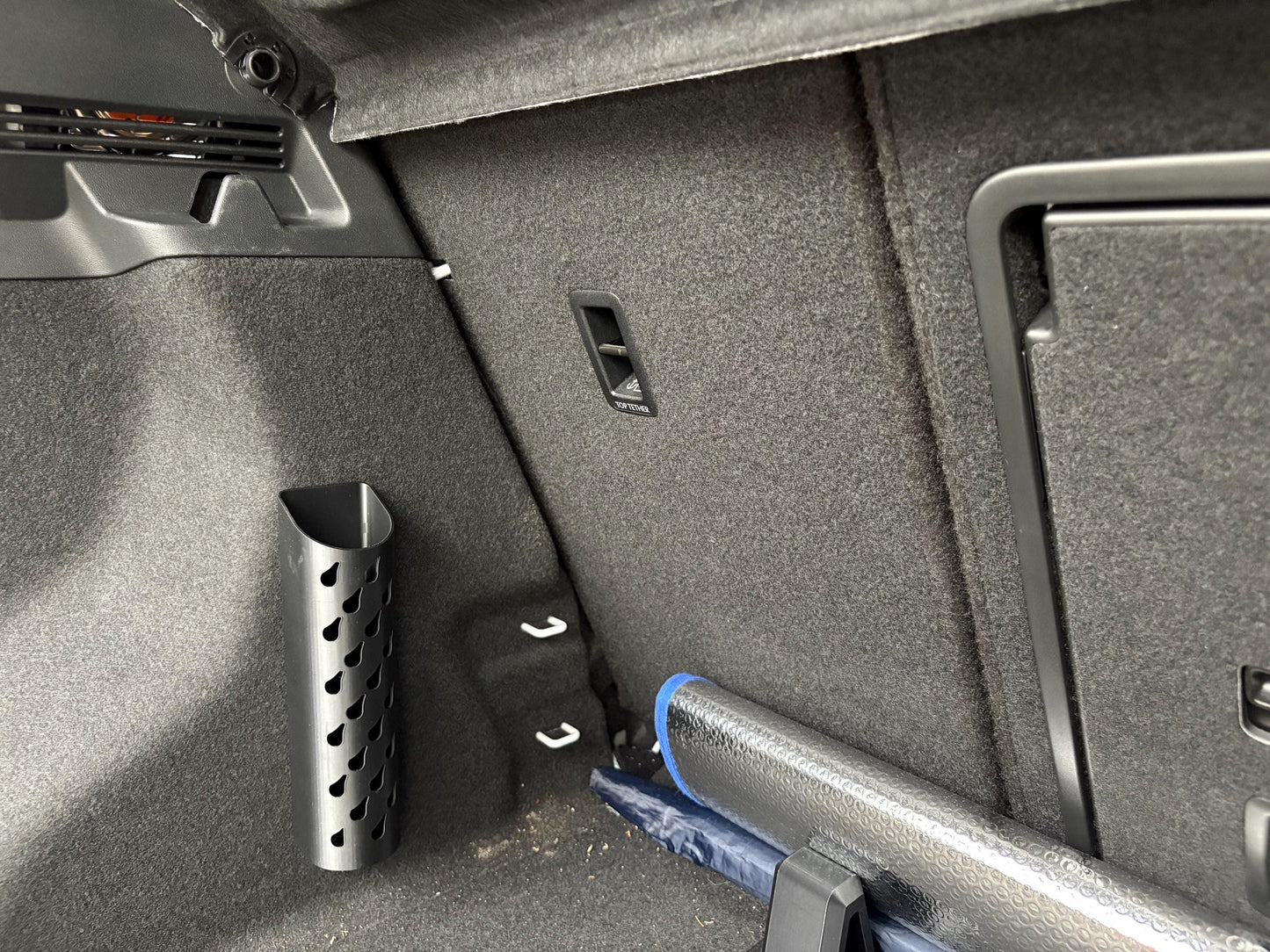 Car Trunk Umbrella Holder: Universal Fit, Strong Velcro