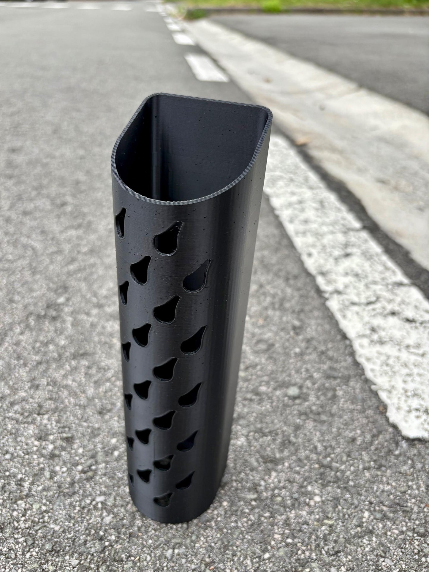 Car Trunk Umbrella Holder: Universal Fit, Strong Velcro
